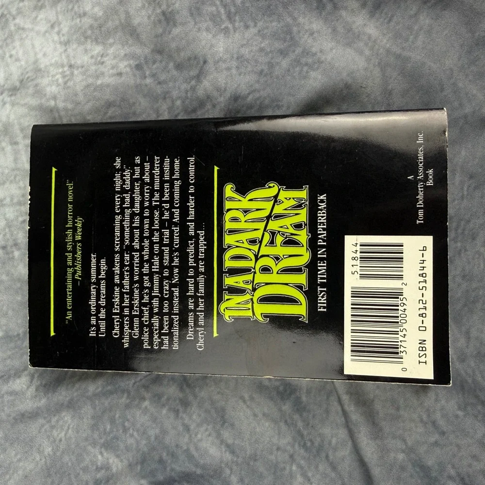 In a Dark Dream Charles L Grant Horror Paperback Book 1990 Tor 0-812-51844-6